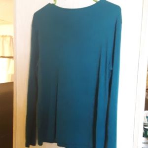 White stag long sleeve